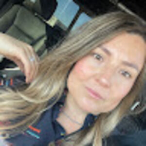 Meet your Posher, Ana laura